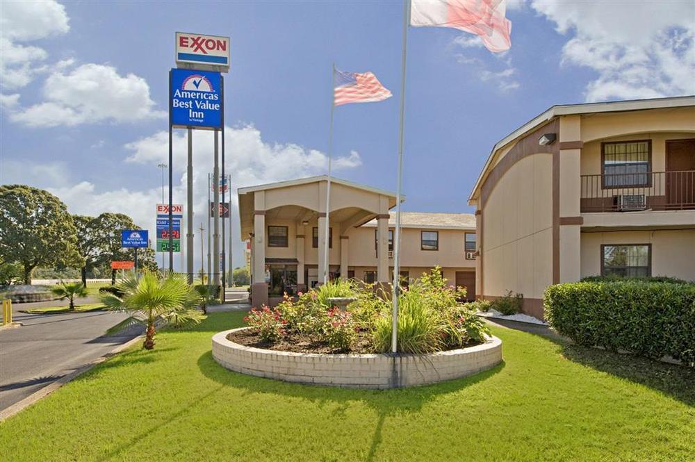 Apple Tree Inn Lindale Екстериор снимка