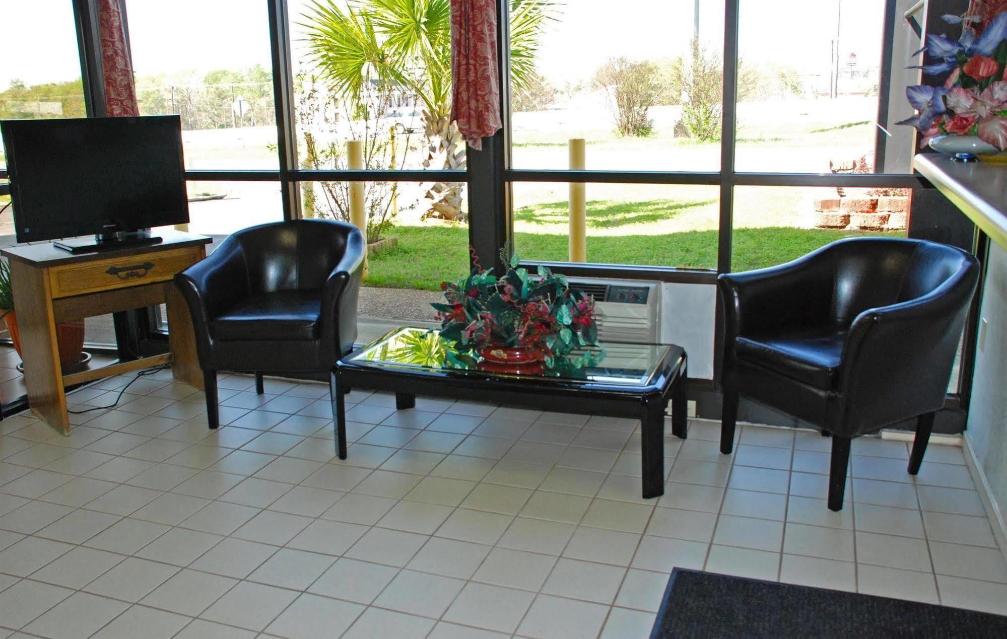 Apple Tree Inn Lindale Екстериор снимка